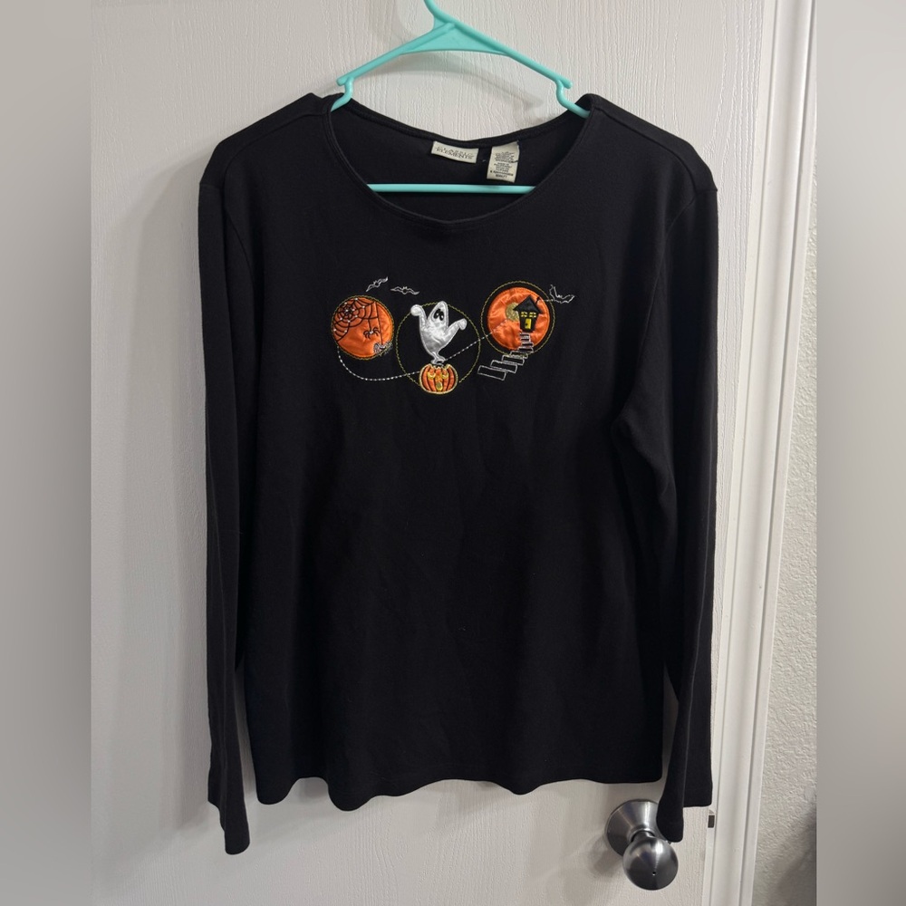 3/$10 Vintage Classic Elements Halloween Shirt